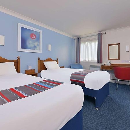 Travelodge Bromsgrove Marlbrook Room photo