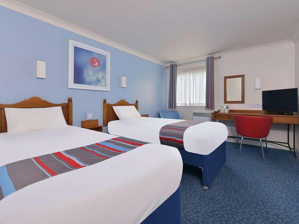 Travelodge Bromsgrove Marlbrook Room photo