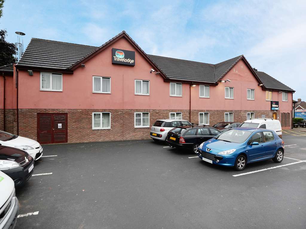 Travelodge Bromsgrove Marlbrook Exterior photo