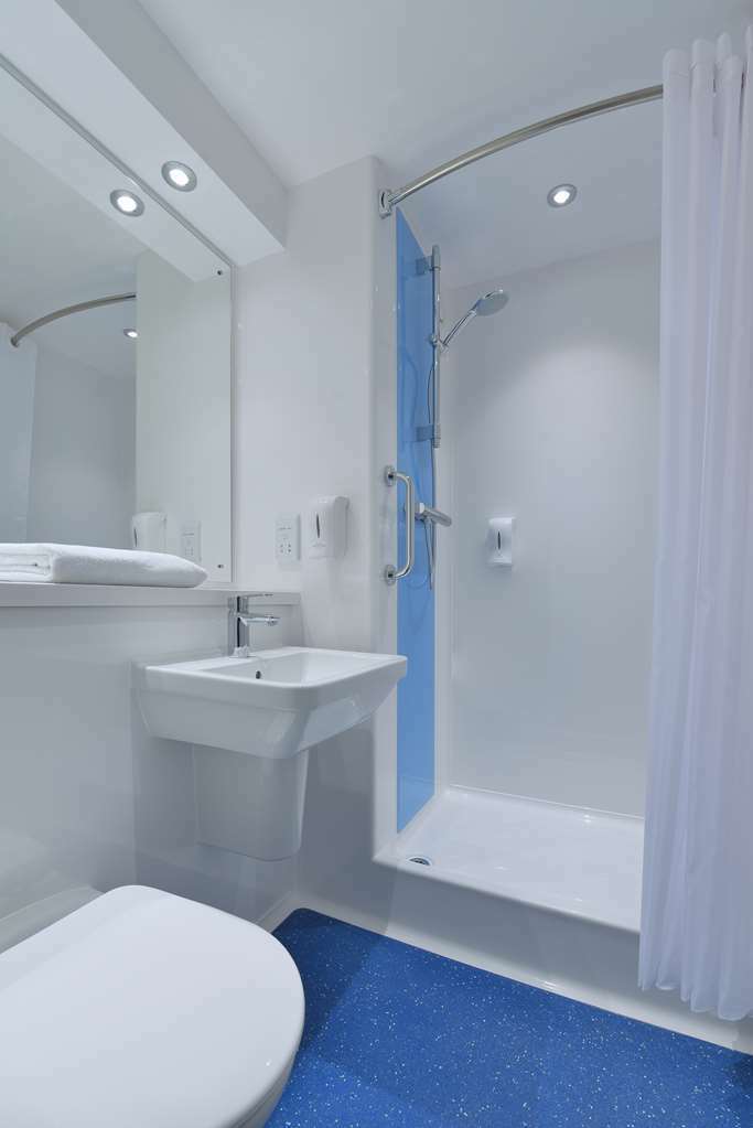 Travelodge Bromsgrove Marlbrook Room photo